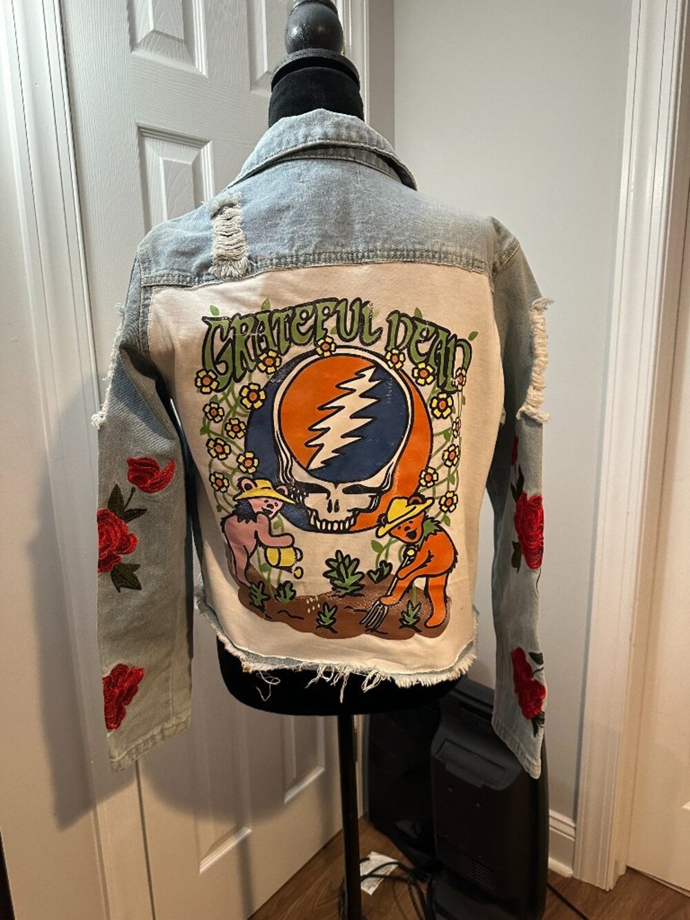Grateful Dead Denim Jean Jacket with Red Embroidered Rose Sleeves (S)